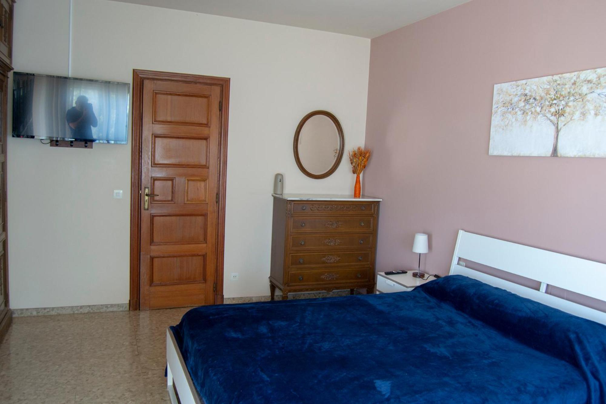 Ferienwohnung Habitacio V Cal Kim Martorell Exterior foto